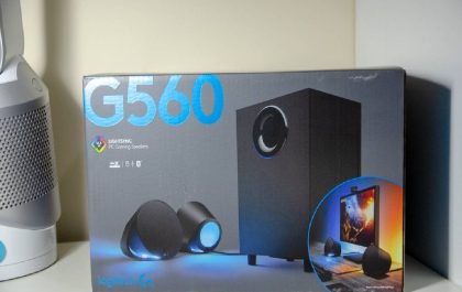 Logitech G560