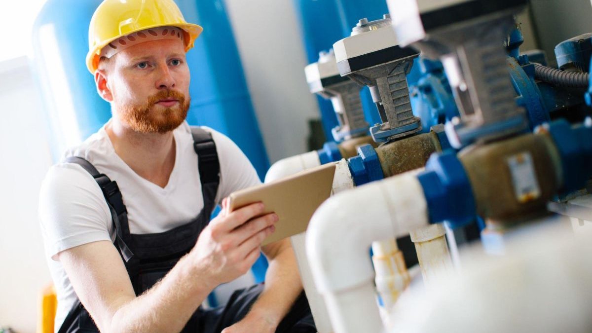 Optimizing Efficiency and Productivity: Unleashing the Power of Commercial Plumbing Contractor Software