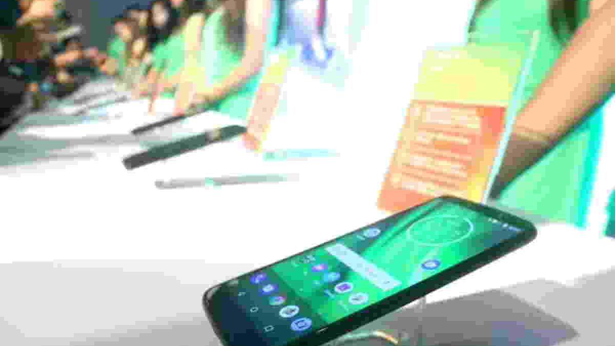 Moto G6 vs Moto G7 – Similar Design with Differences