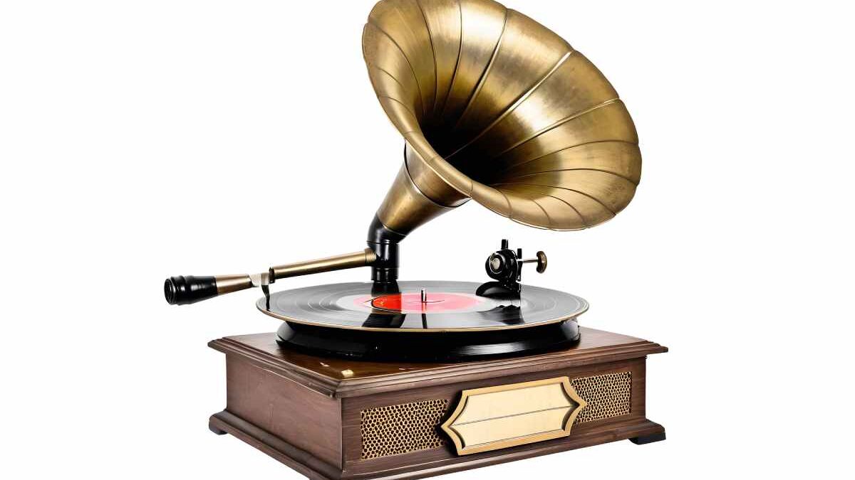 Record Player with Speakers – List of Turntables