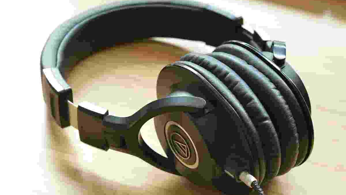 Aftershokz Aeropex Bone Conduction Headphones