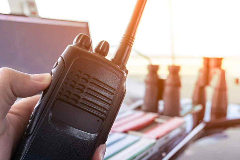 Exploring the Benefits of LTE Push-to-Talk Walkie-Talkies