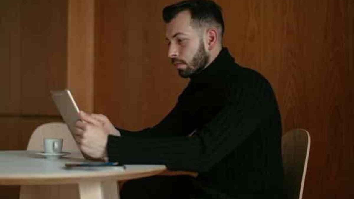 Techno Karan: The Rise of Digital Guru